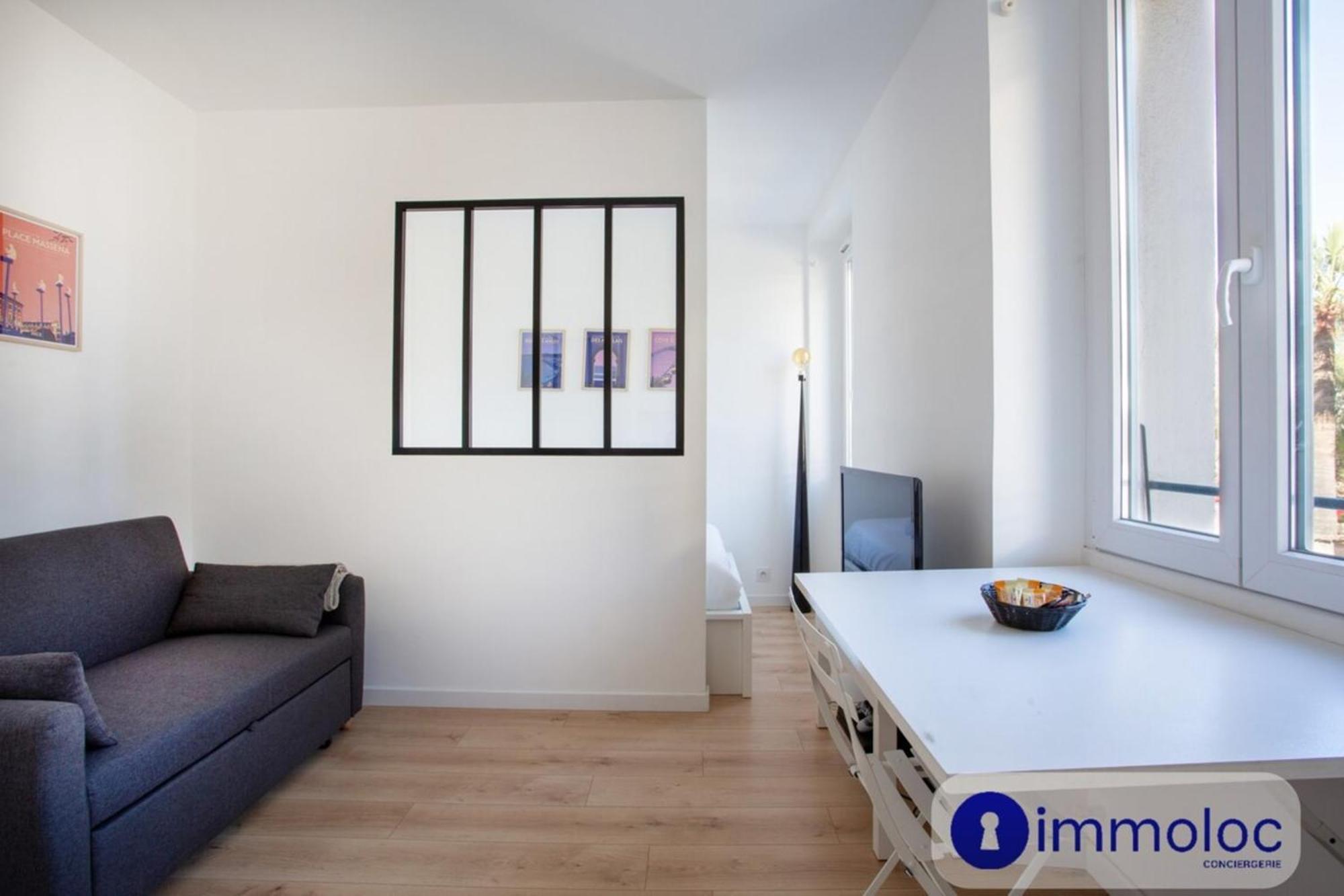 Acropolis District Apartment *